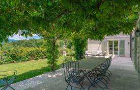 5-zimmer villa in Mougins, Frankreich. 12 500 €  pro Woche