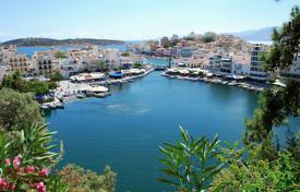 Grundstück in Agios Nikolaos, Griechenland. 220 000 €