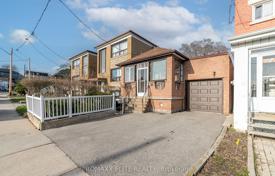 7-zimmer haus in der stadt in York, Kanada. C$1 286 000