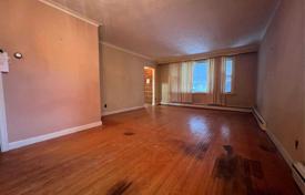 3-zimmer haus in der stadt in Scarborough, Kanada. C$1 293 000