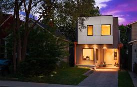 4-zimmer haus in der stadt in East York, Kanada. C$2 110 000