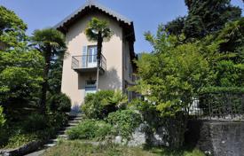 Villa – Lenno, Lombardei, Italien. 5 000 €  pro Woche