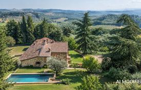 10-zimmer landgut 667 m² in Cetona, Italien. 550 000 €
