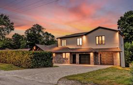 14-zimmer haus in der stadt in Scarborough, Kanada. C$2 572 000