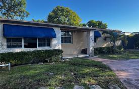 5-zimmer haus in der stadt 229 m² in Miami, Vereinigte Staaten. $790 000