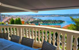7-zimmer haus in der stadt 165 m² in Trogir, Kroatien. 609 000 €