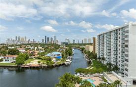 Eigentumswohnung – North Miami Beach, Florida, Vereinigte Staaten. $380 000