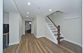 7-zimmer haus in der stadt in Scarborough, Kanada. C$1 315 000