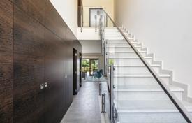 2-zimmer einfamilienhaus 238 m² in Lagoa, Portugal. 575 000 €