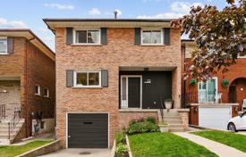 5-zimmer haus in der stadt in Old Toronto, Kanada. C$2 036 000