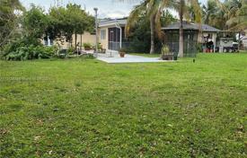 Grundstück – Miami, Florida, Vereinigte Staaten. 1 976 000 €