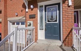 4-zimmer stadthaus in East York, Kanada. C$1 060 000