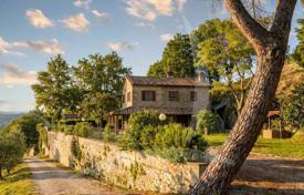 Grundstück in Cetona, Italien. 1 080 000 €
