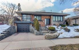Haus in der Stadt – Scarborough, Toronto, Ontario,  Kanada. C$1 159 000