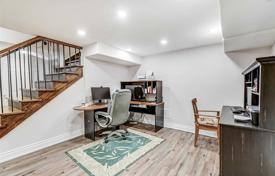 4-zimmer haus in der stadt in Scarborough, Kanada. C$1 683 000