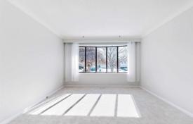 7-zimmer haus in der stadt in Scarborough, Kanada. C$1 319 000