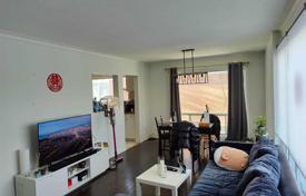 8-zimmer haus in der stadt in Scarborough, Kanada. C$1 318 000