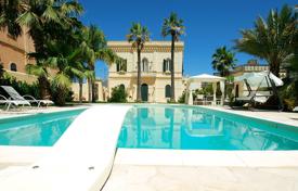 22-zimmer villa 750 m² in Province of Lecce, Italien. Price on request