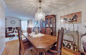 9-zimmer haus in der stadt in North York, Kanada. C$1 653 000