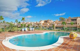 2-zimmer wohnung 147 m² in Estepona, Spanien. 390 000 €