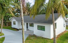 4-zimmer haus in der stadt 143 m² in Miami, Vereinigte Staaten. $589 000