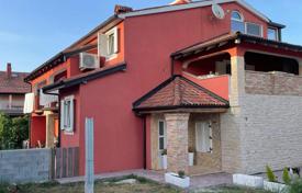 12-zimmer haus in der stadt 460 m² in Ližnjan, Kroatien. 800 000 €