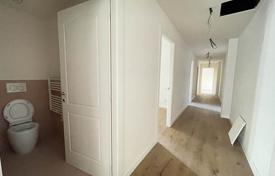 3-zimmer wohnung 150 m² in Florenz, Italien. 780 000 €