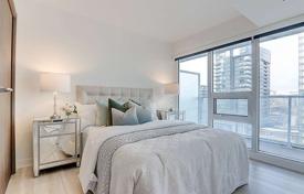 Wohnung – Bathurst Street, Toronto, Ontario,  Kanada. C$721 000