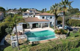 5-zimmer villa 250 m² in Antibes, Frankreich. 2 490 000 €