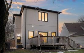 12-zimmer haus in der stadt in Etobicoke, Kanada. C$2 499 000