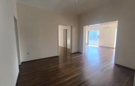 3-zimmer wohnung 134 m² in Athen, Griechenland. 390 000 €