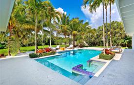 Villa – Pinecrest, Florida, Vereinigte Staaten. $1 995 000