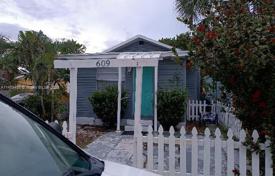 Haus in der Stadt – Palm Beach County, Florida, Vereinigte Staaten. $380 000