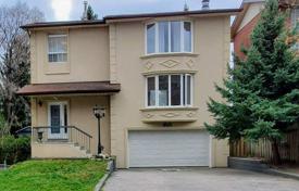 4-zimmer haus in der stadt in Etobicoke, Kanada. C$1 128 000