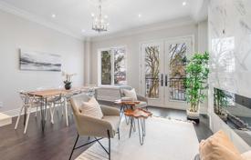 6-zimmer haus in der stadt in Scarborough, Kanada. C$2 469 000