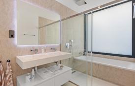 9-zimmer stadthaus 265 m² in Marbella, Spanien. 2 395 000 €