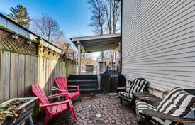 3-zimmer haus in der stadt in East York, Kanada. C$1 470 000