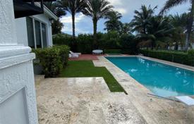 Haus in der Stadt – Coral Gables, Florida, Vereinigte Staaten. $5 100 000