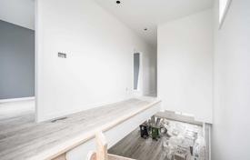 3-zimmer haus in der stadt in York, Kanada. C$1 570 000