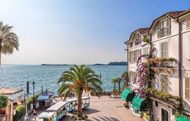 Wohnung – Gardone Riviera, Lombardei, Italien. 540 000 €