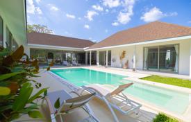5-zimmer haus in der stadt 1007 m² in Choeng Thale, Thailand. $1 700 000