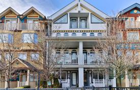 Stadthaus – Woodbine Avenue, Toronto, Ontario,  Kanada. C$1 653 000