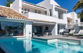 4-zimmer villa 385 m² in Marbella, Spanien. 2 175 000 €