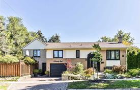 4-zimmer haus in der stadt in Scarborough, Kanada. C$1 033 000