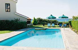Villa – Paphos, Zypern. 1 750 €  pro Woche