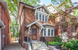 3-zimmer haus in der stadt in Old Toronto, Kanada. C$1 840 000