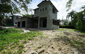 7-zimmer einfamilienhaus 330 m² in Miami, Vereinigte Staaten. $1 090 000