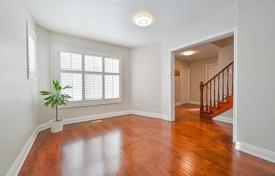 6-zimmer haus in der stadt in Scarborough, Kanada. C$1 319 000