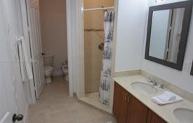 3-zimmer haus in der stadt 201 m² in Miami, Vereinigte Staaten. $1 100 000