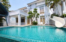 4-zimmer villa 272 m² in Pattaya, Thailand. $444 000